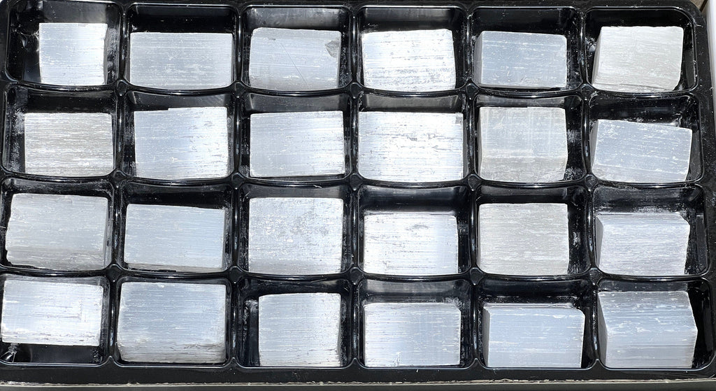 Selenite Rough Box Flat - 24 Pieces