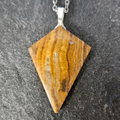 Natural Wood-Grain Agate Geometric Pendant Necklace