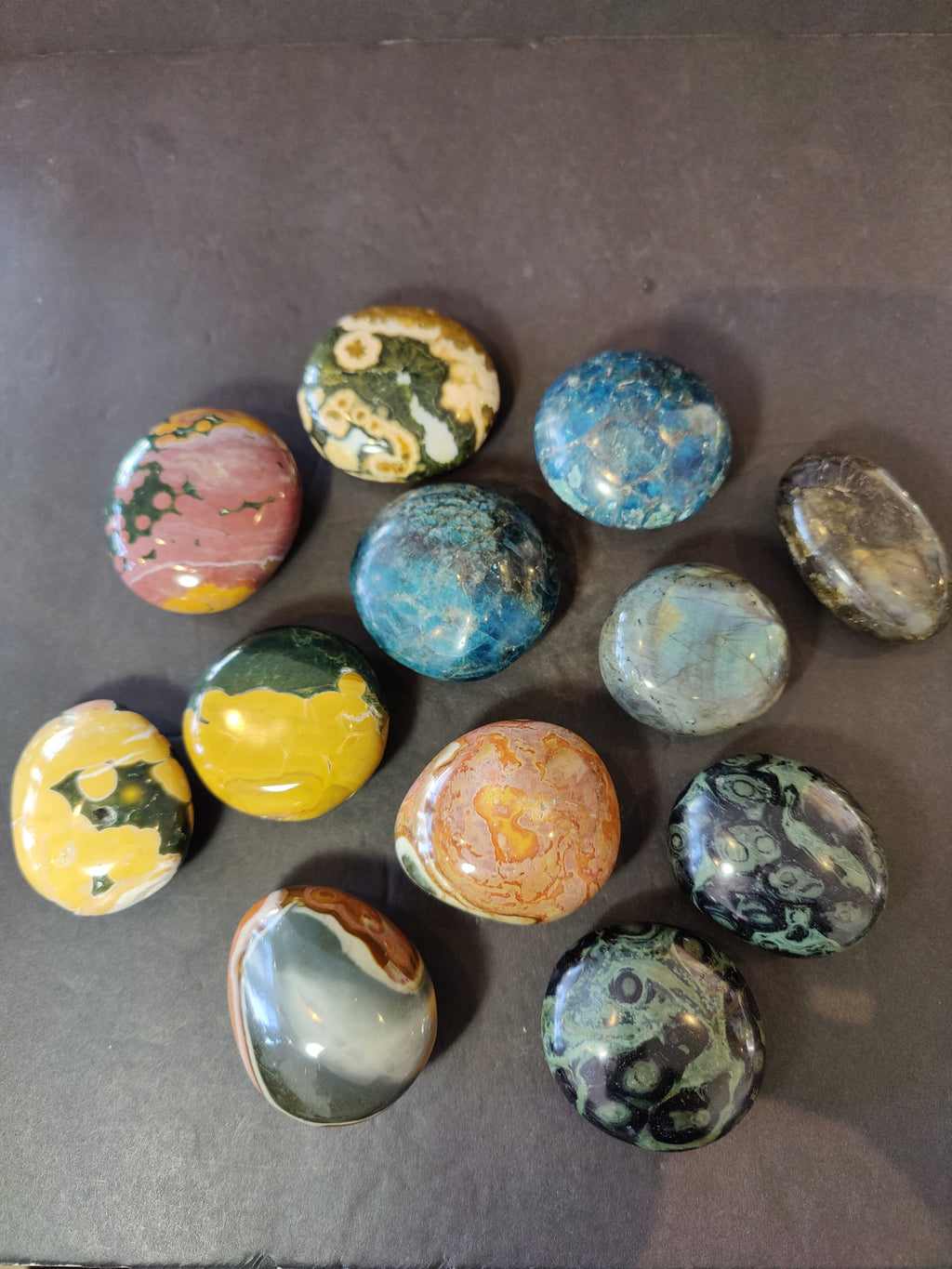 Palm Stone, Polished Ocean Jasper, Apatite, Kambaba, Polychrome or Labradorite - Madagascar