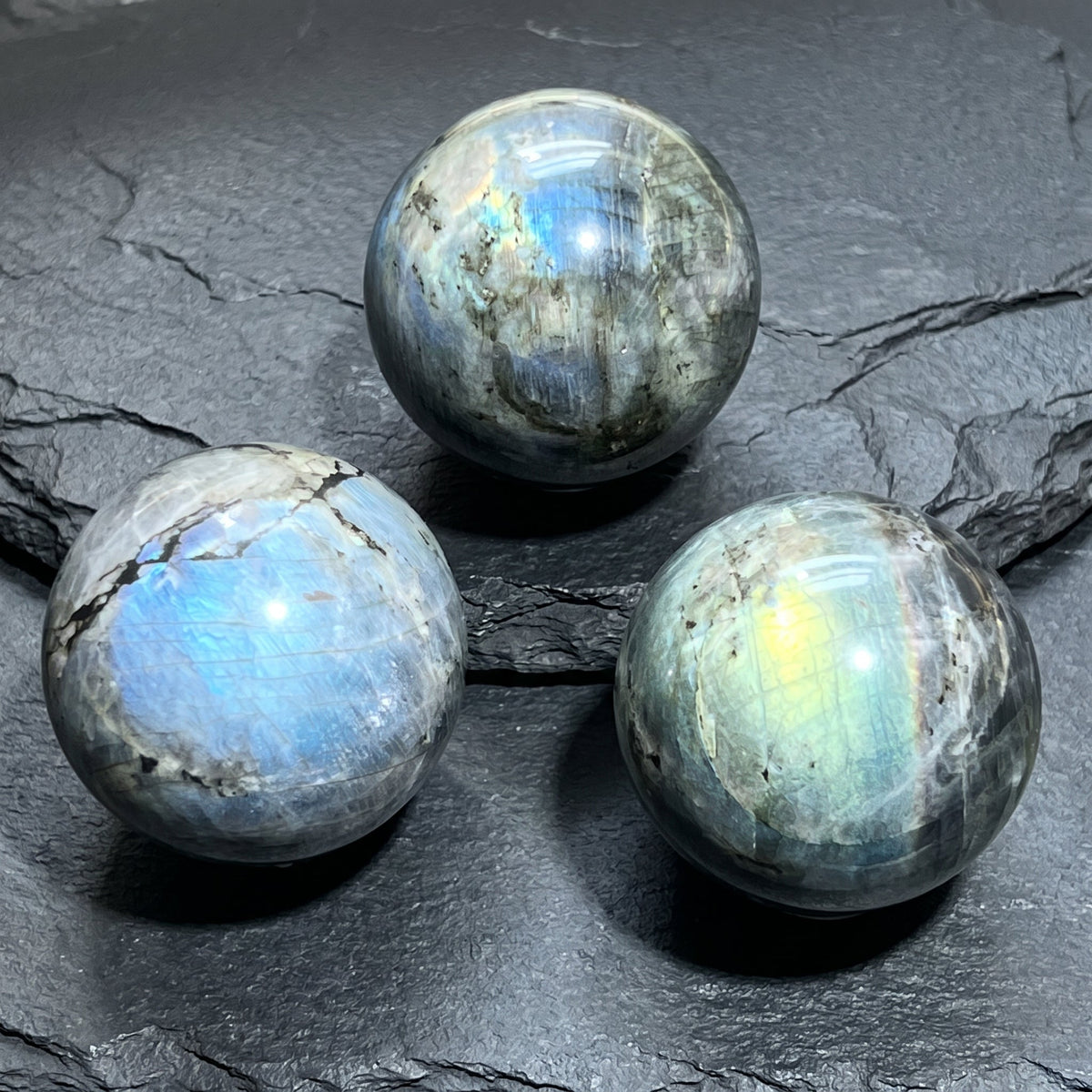 Labradorite Sphere, Polished Blue Flash Crystal Ball, 2–2.5 in — Madagascar