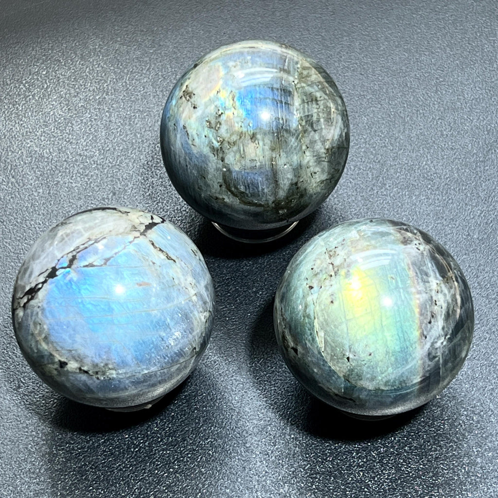 Labradorite Sphere, Polished Blue Flash Crystal Ball, 2–2.5 in — Madagascar