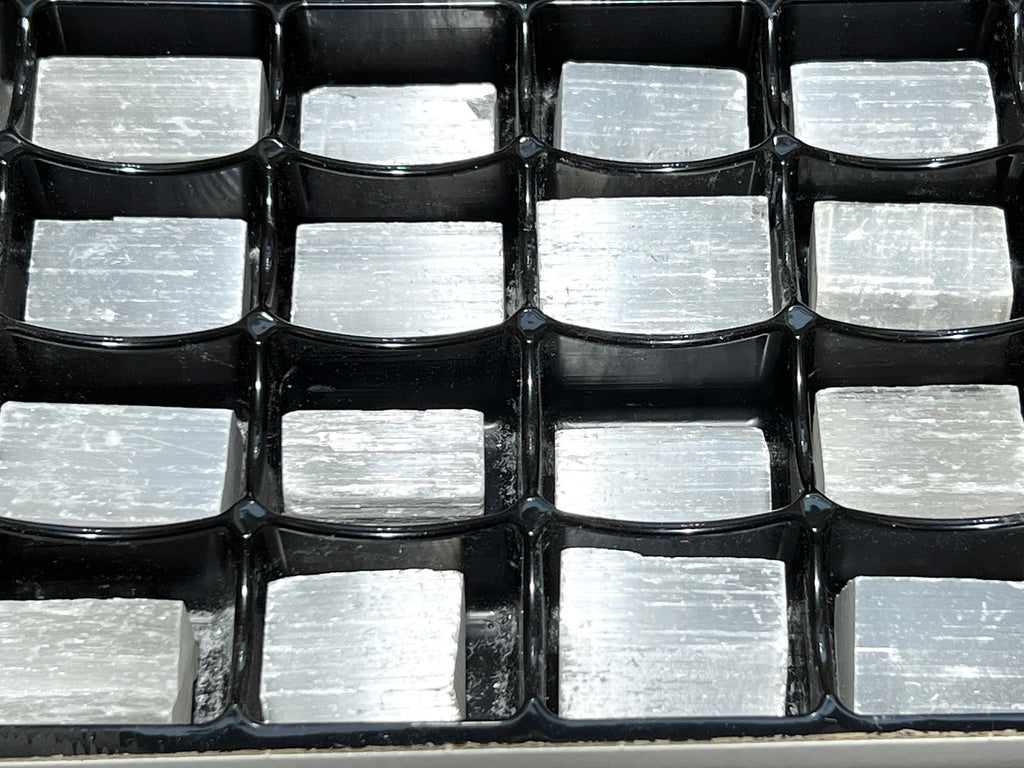 Selenite Rough Box Flat - 24 Pieces