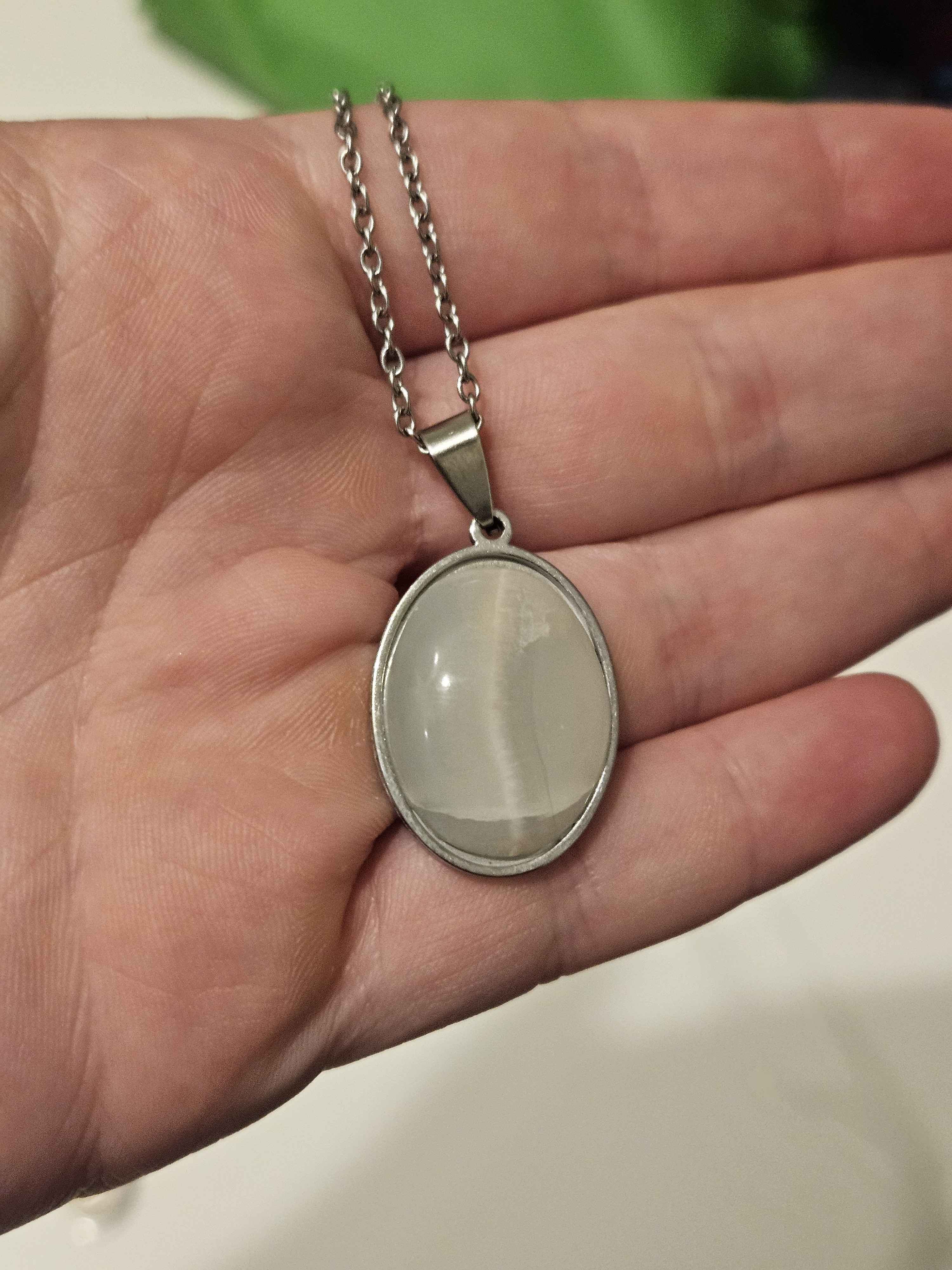 Chatoyant Cat Eye Oval Pendant Necklace